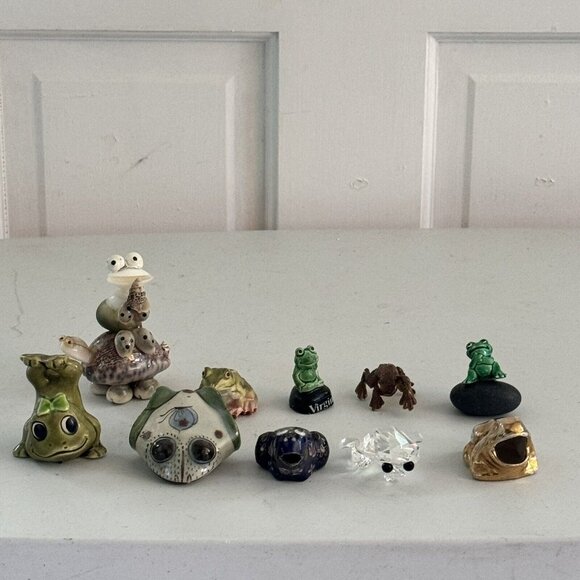 Vintage 12 Frog Figurines Set Neil, Mexico, Swarovski, Gold Gilt Toothpick, Russ - Picture 3 of 16
